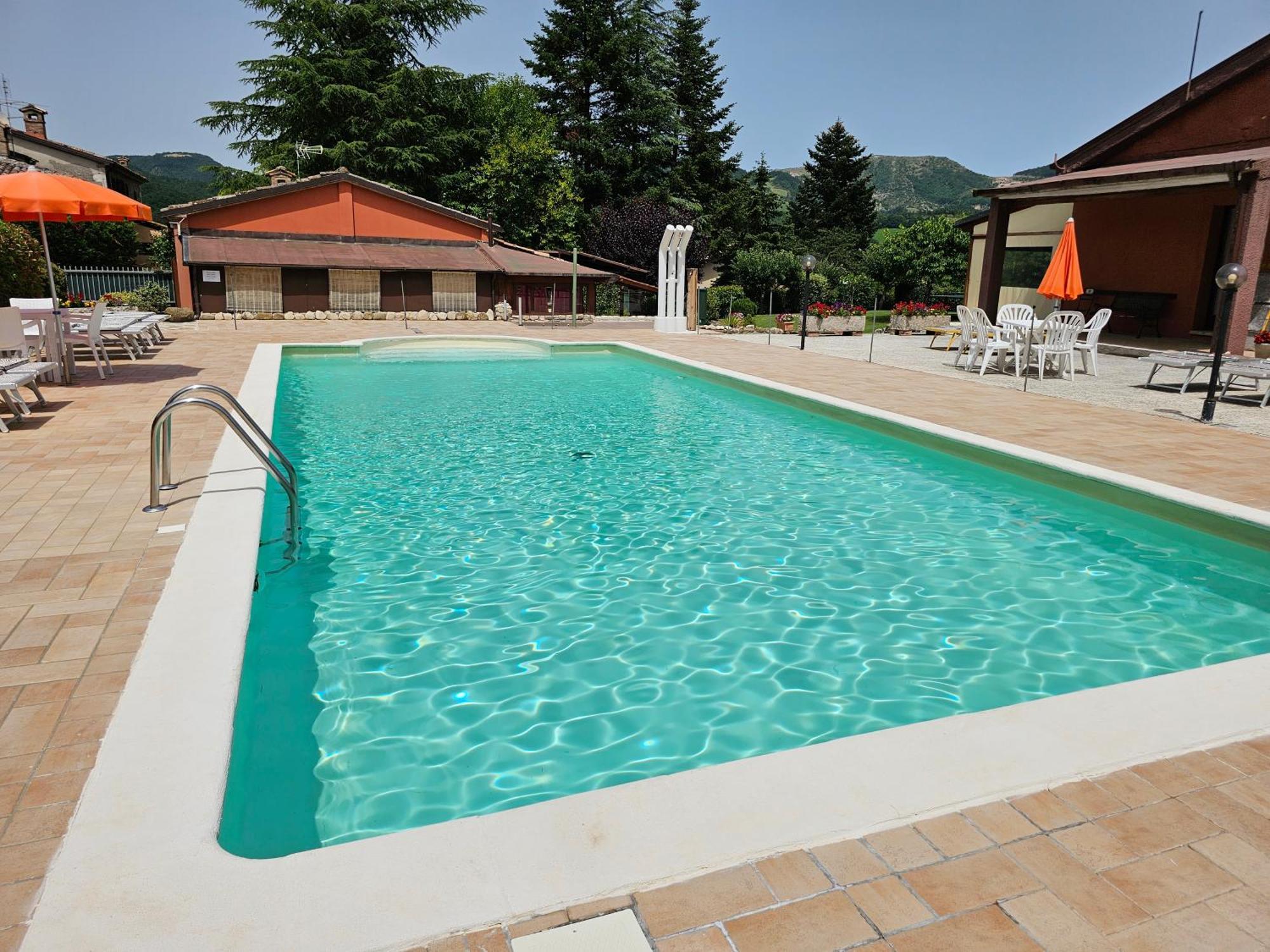 Agriturismo Ca Serrantonio - Ferri Appartamento Rossini 乌尔巴尼亚 外观 照片
