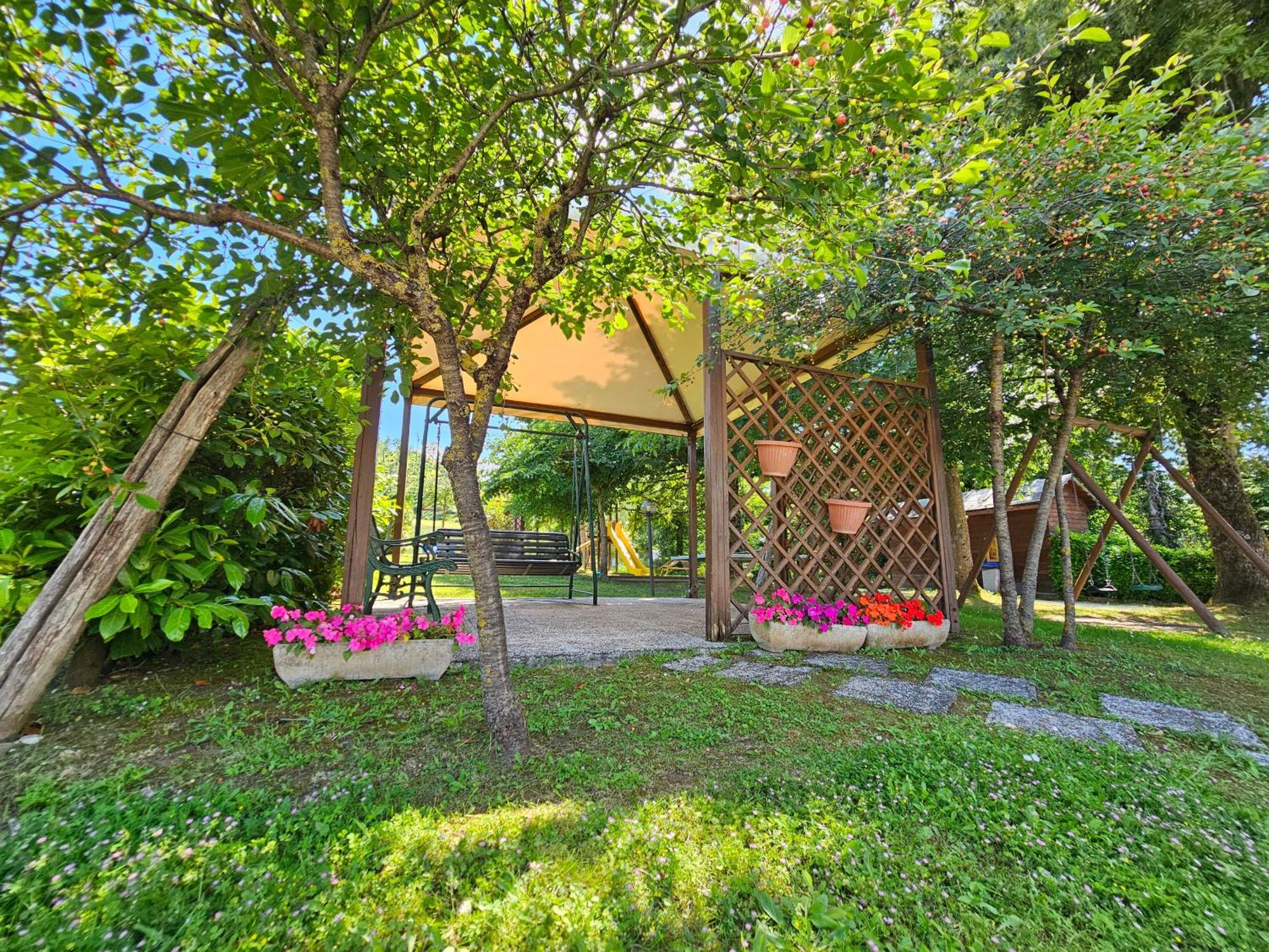 Agriturismo Ca Serrantonio - Ferri Appartamento Rossini 乌尔巴尼亚 外观 照片